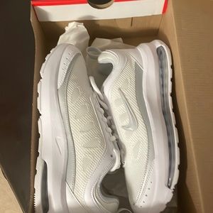 Brand new Nike air max  sneakers